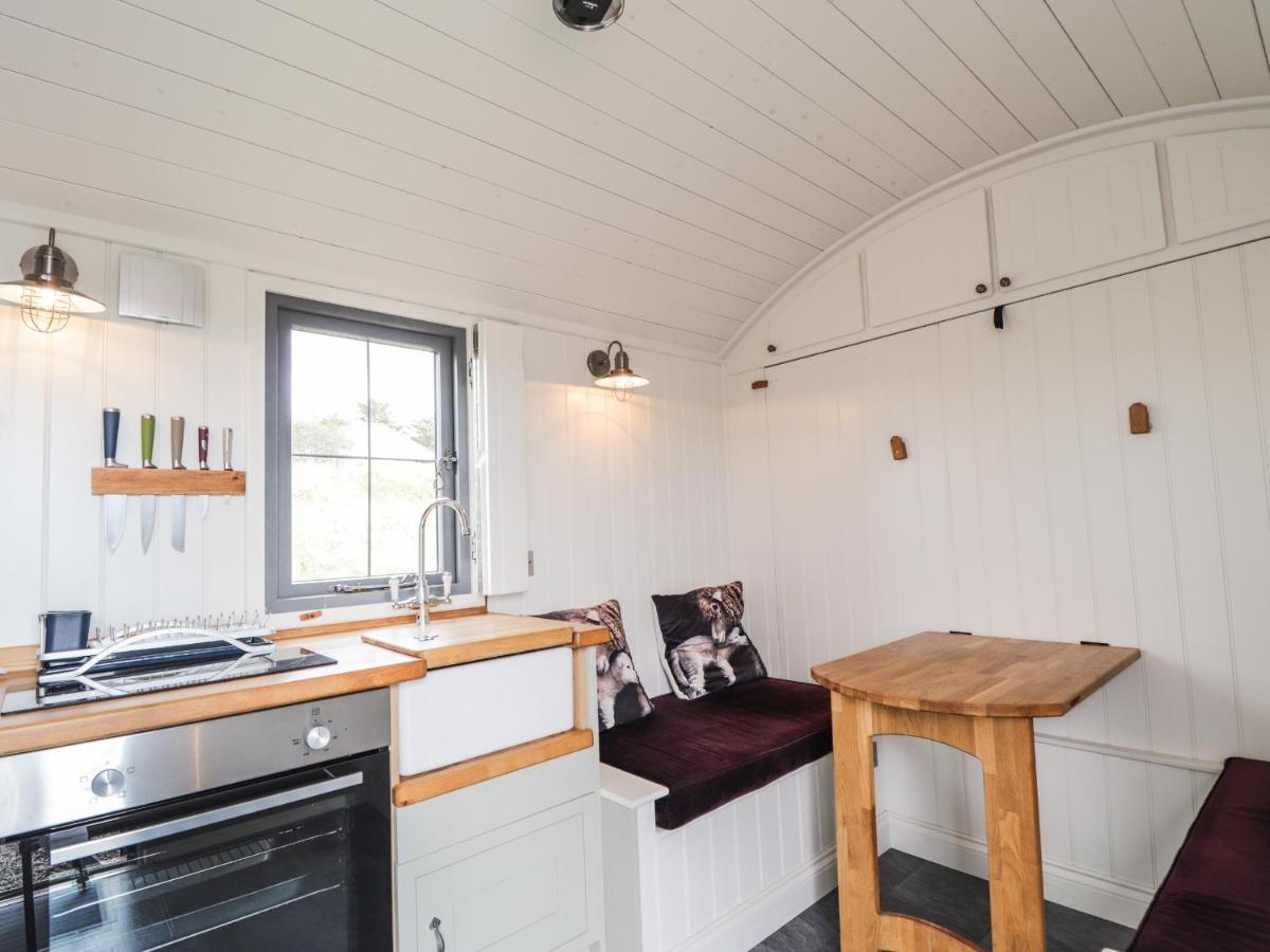 Shepherds Hut Lonmore Eksteriør bilde