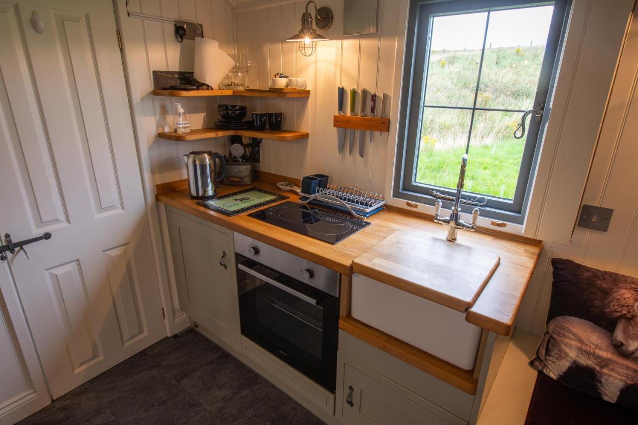 Shepherds Hut Lonmore Eksteriør bilde
